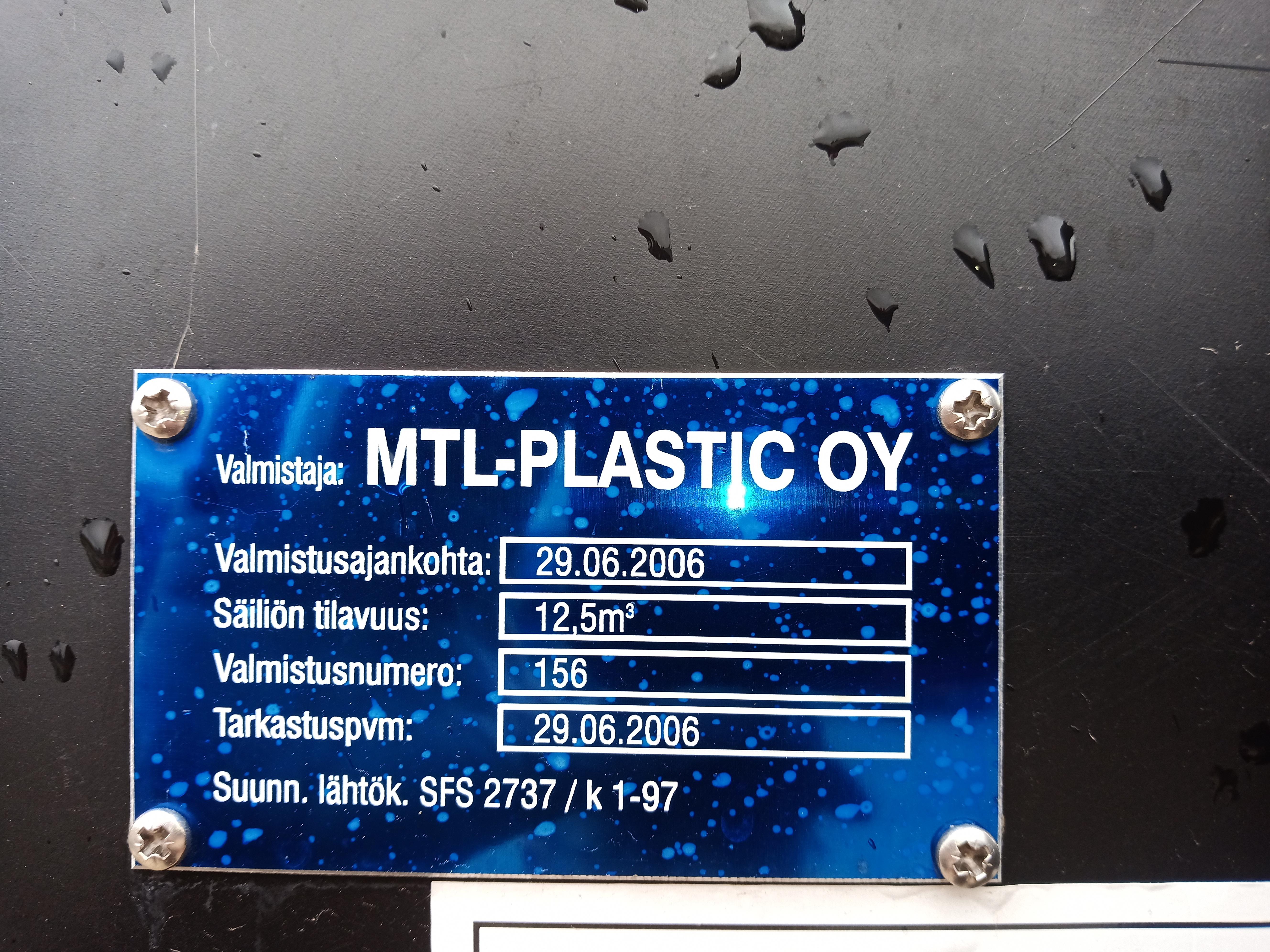 Used Tank plastic