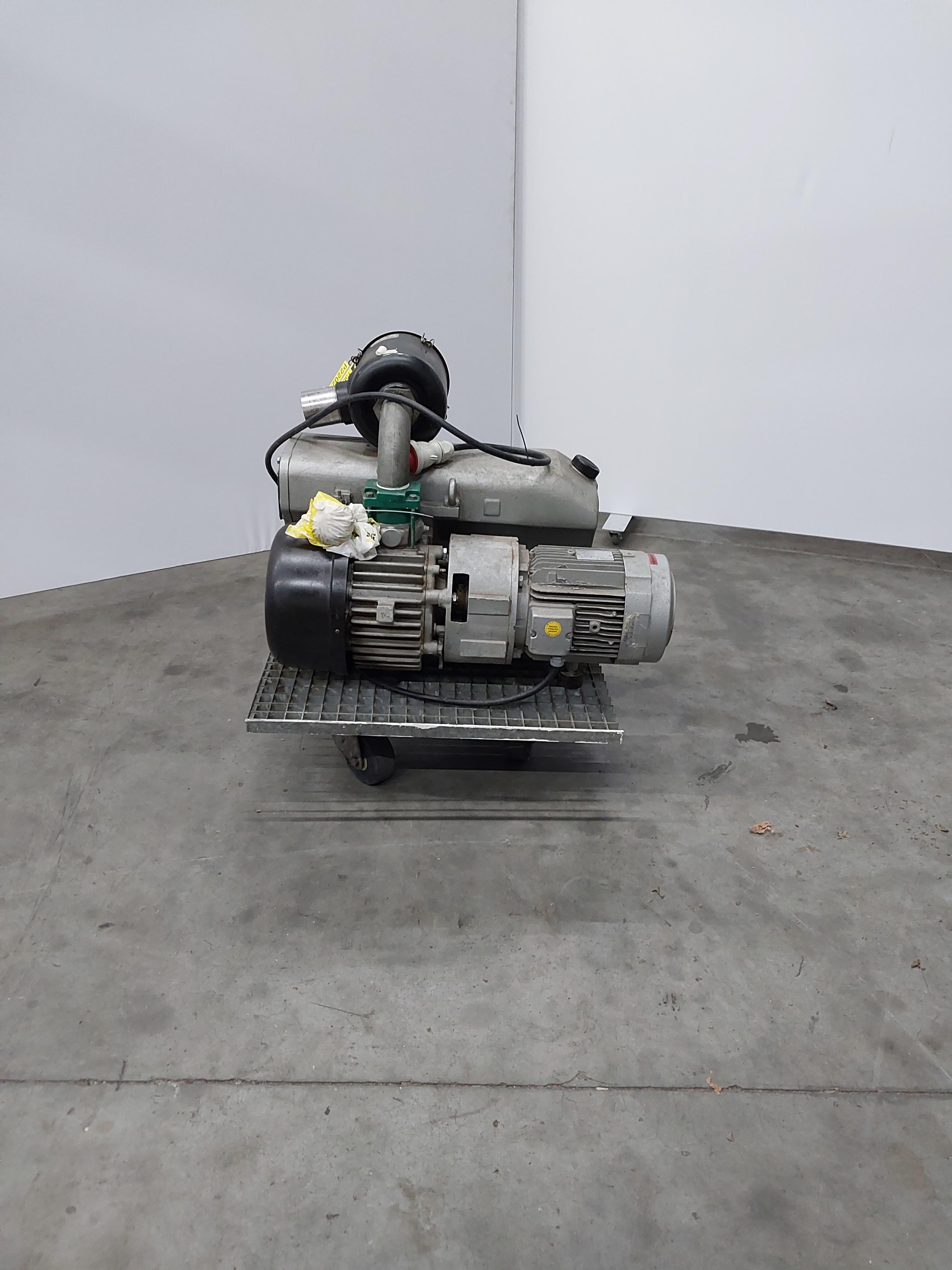 Used Vacuum pump