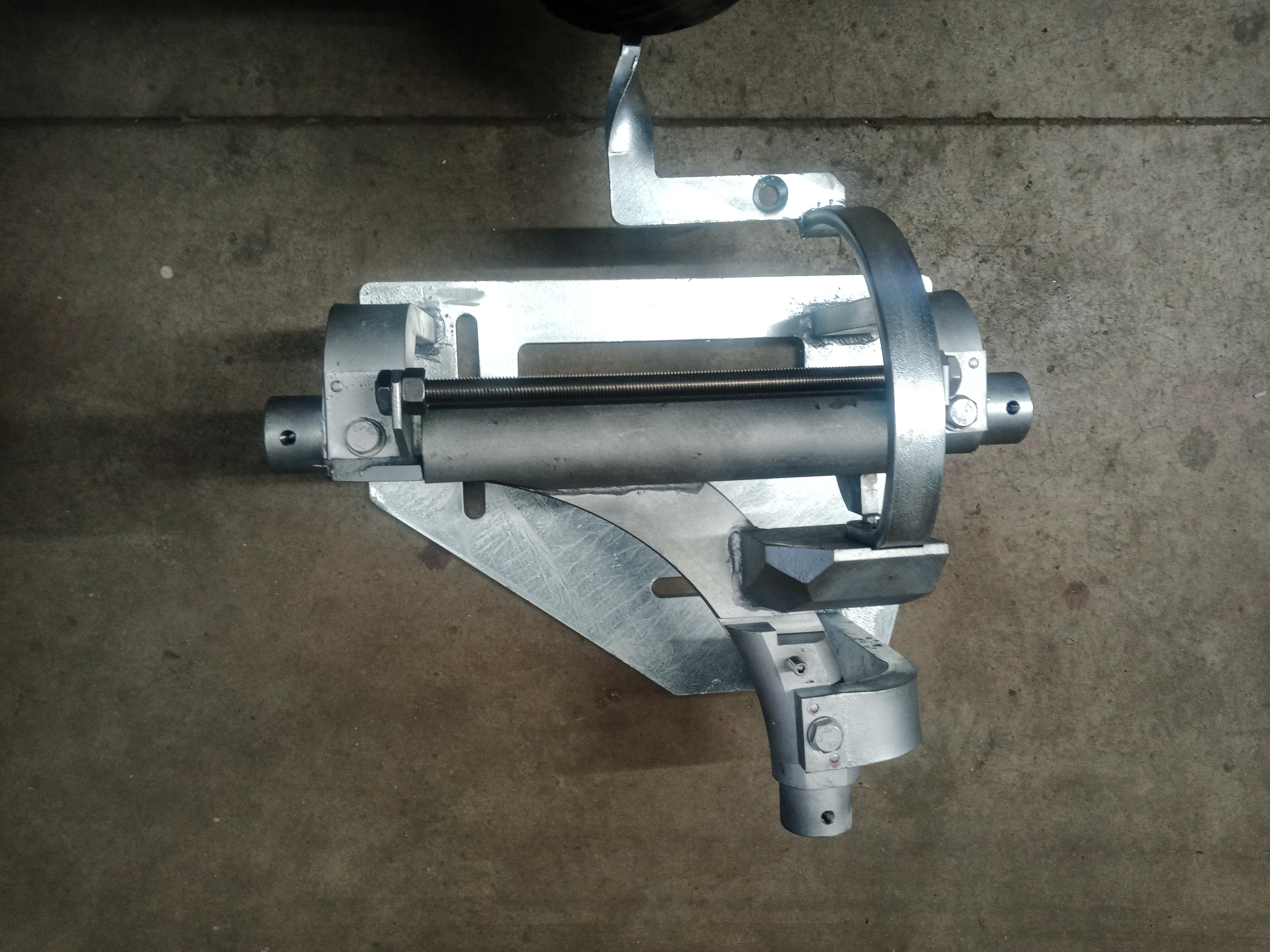 Used Switch left inside tube hight  90° 15cm tube hight on plate.