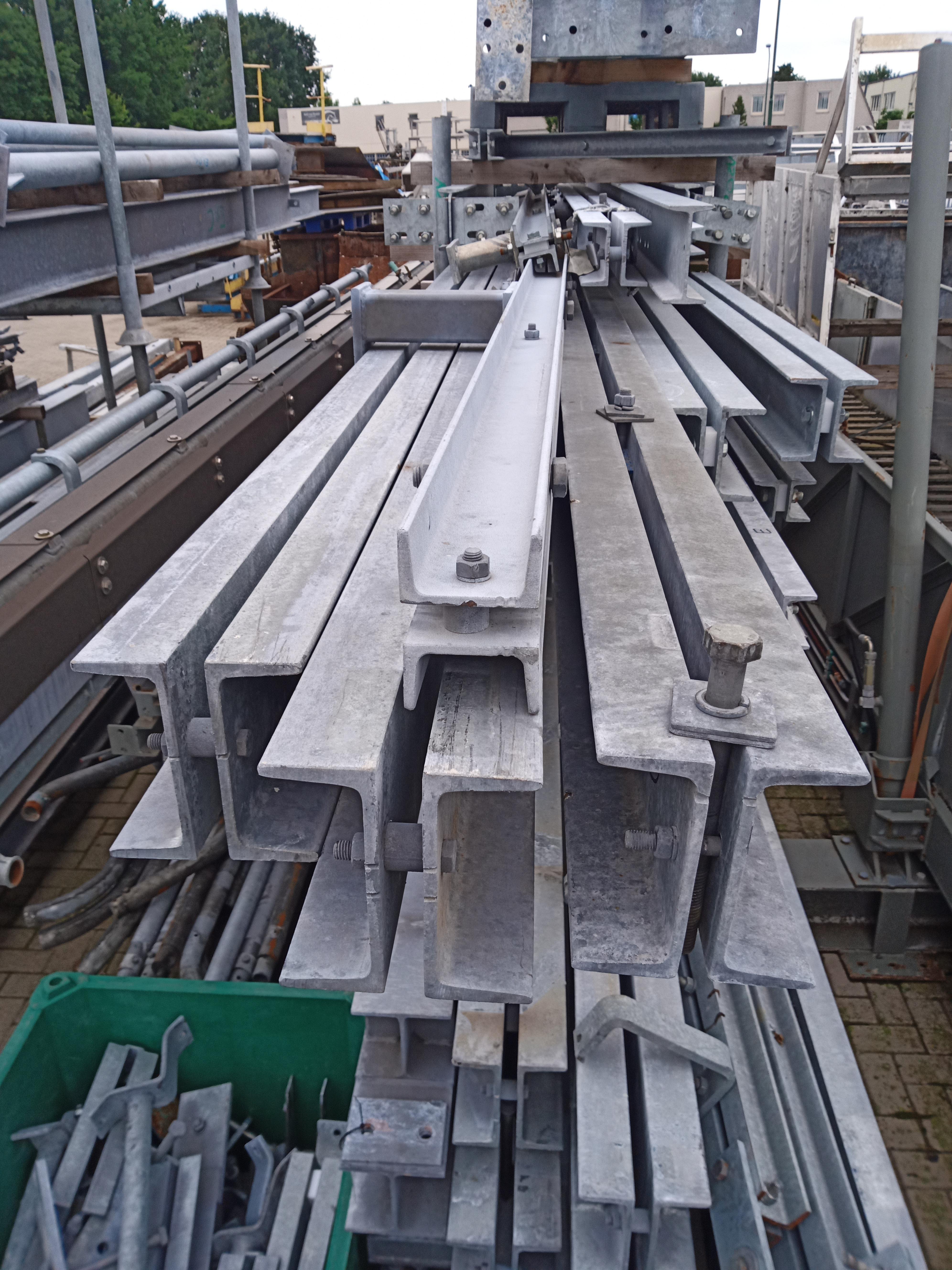 Used Beams galvanised