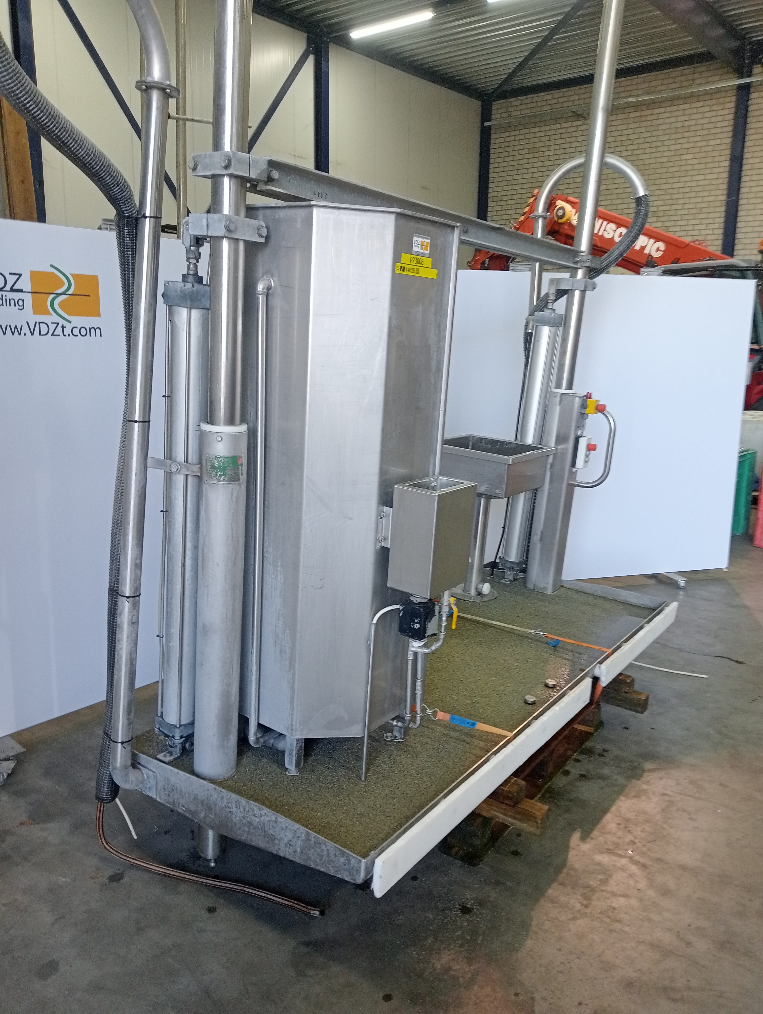 Used Moveable platform