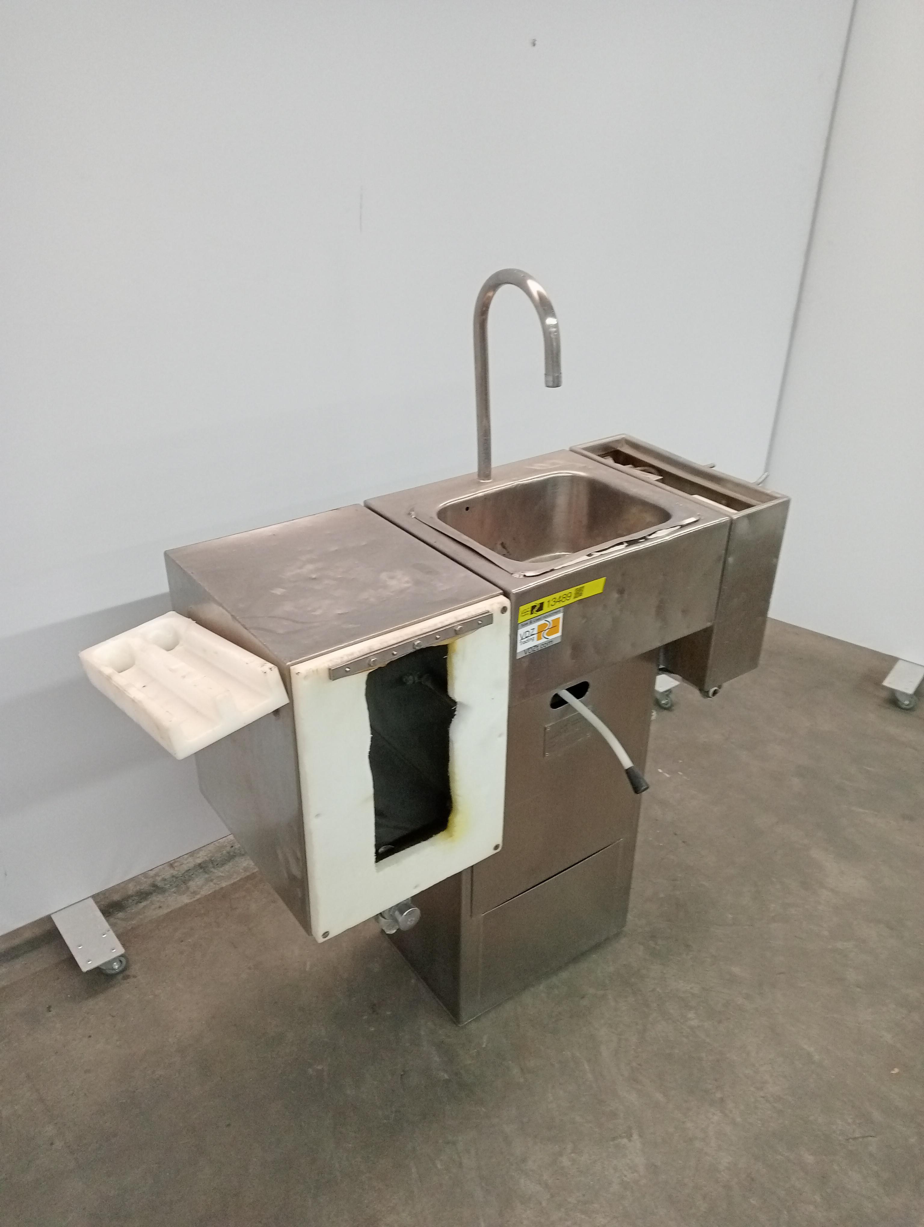Used Wash basin with sterilizer