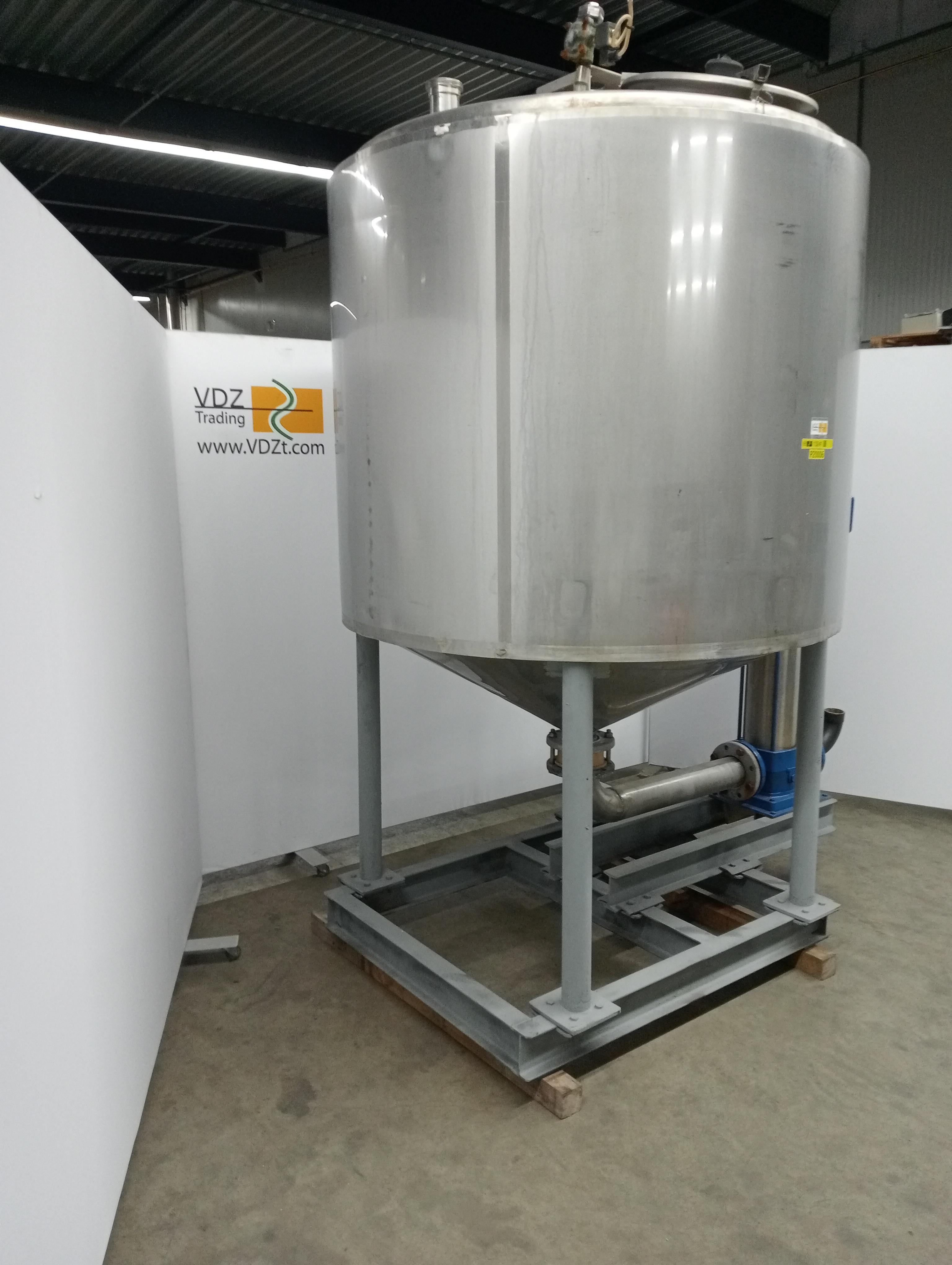 Used Insulated tank with centrifugal pump