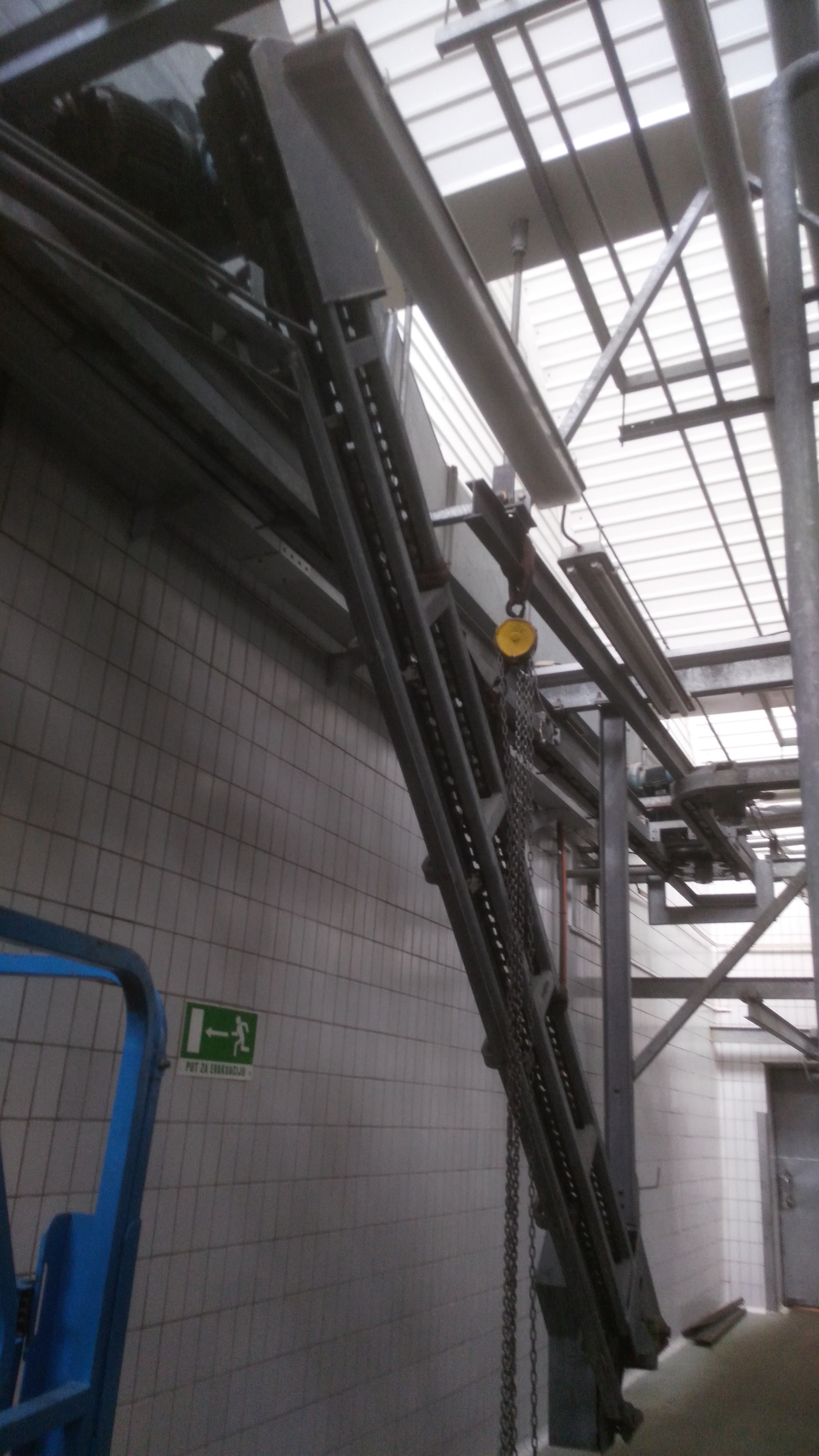 Used Lift conveyor