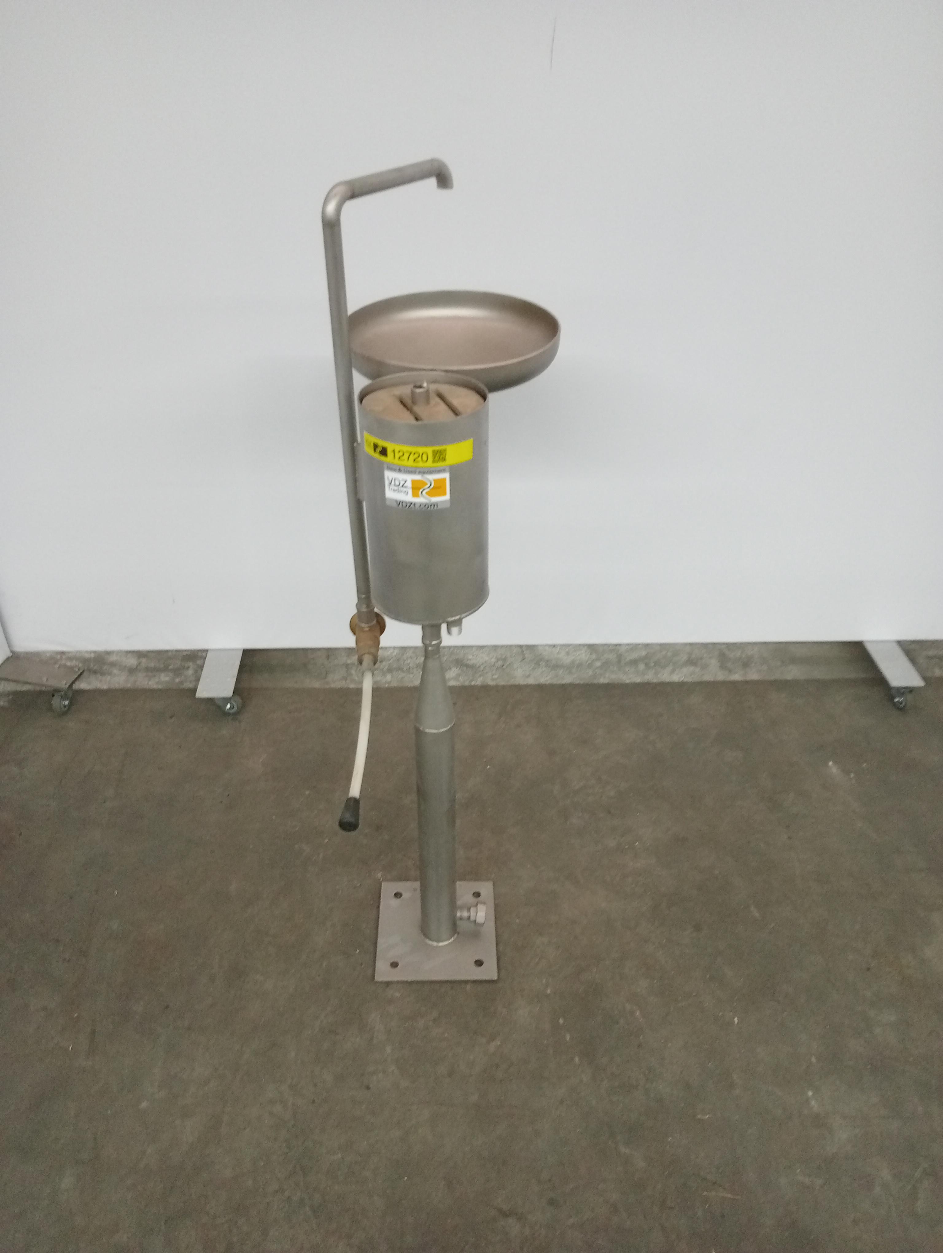 Used Wash basin with sterilizer