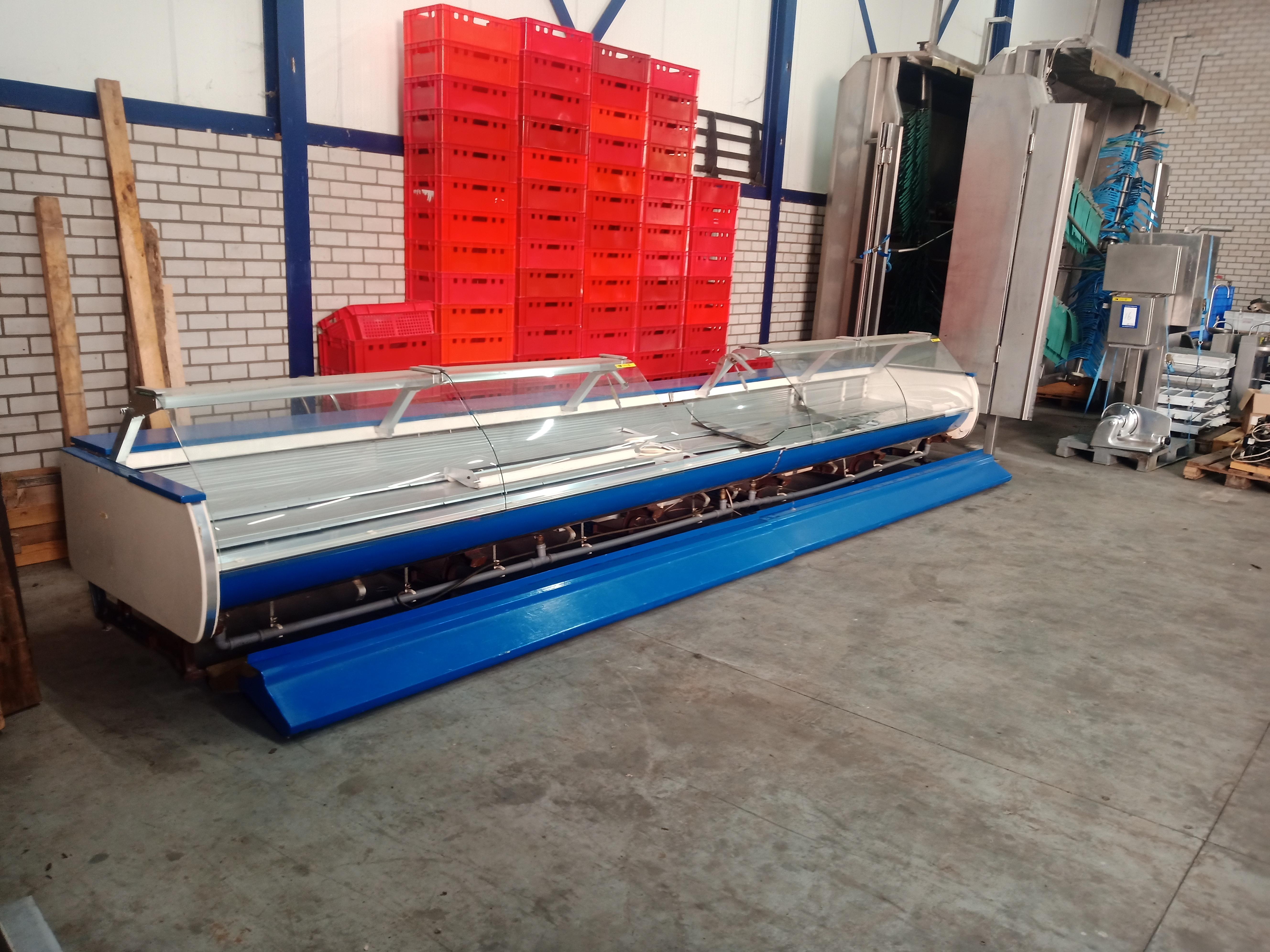 Used Display cabinet