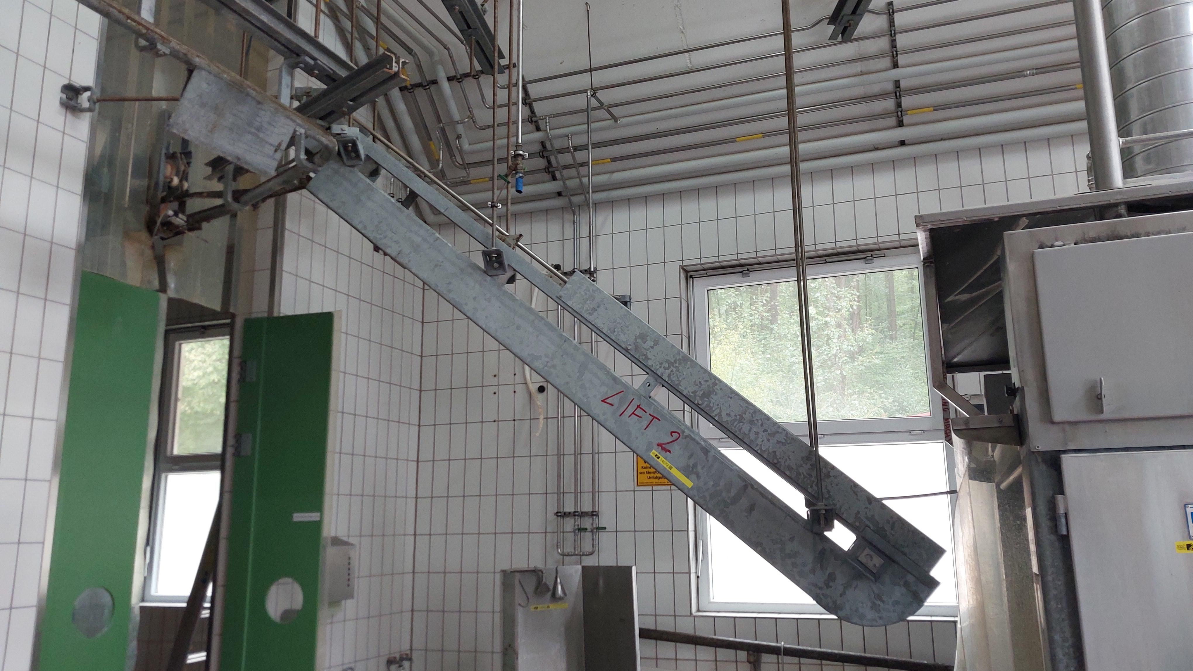 Used Conveyor lift