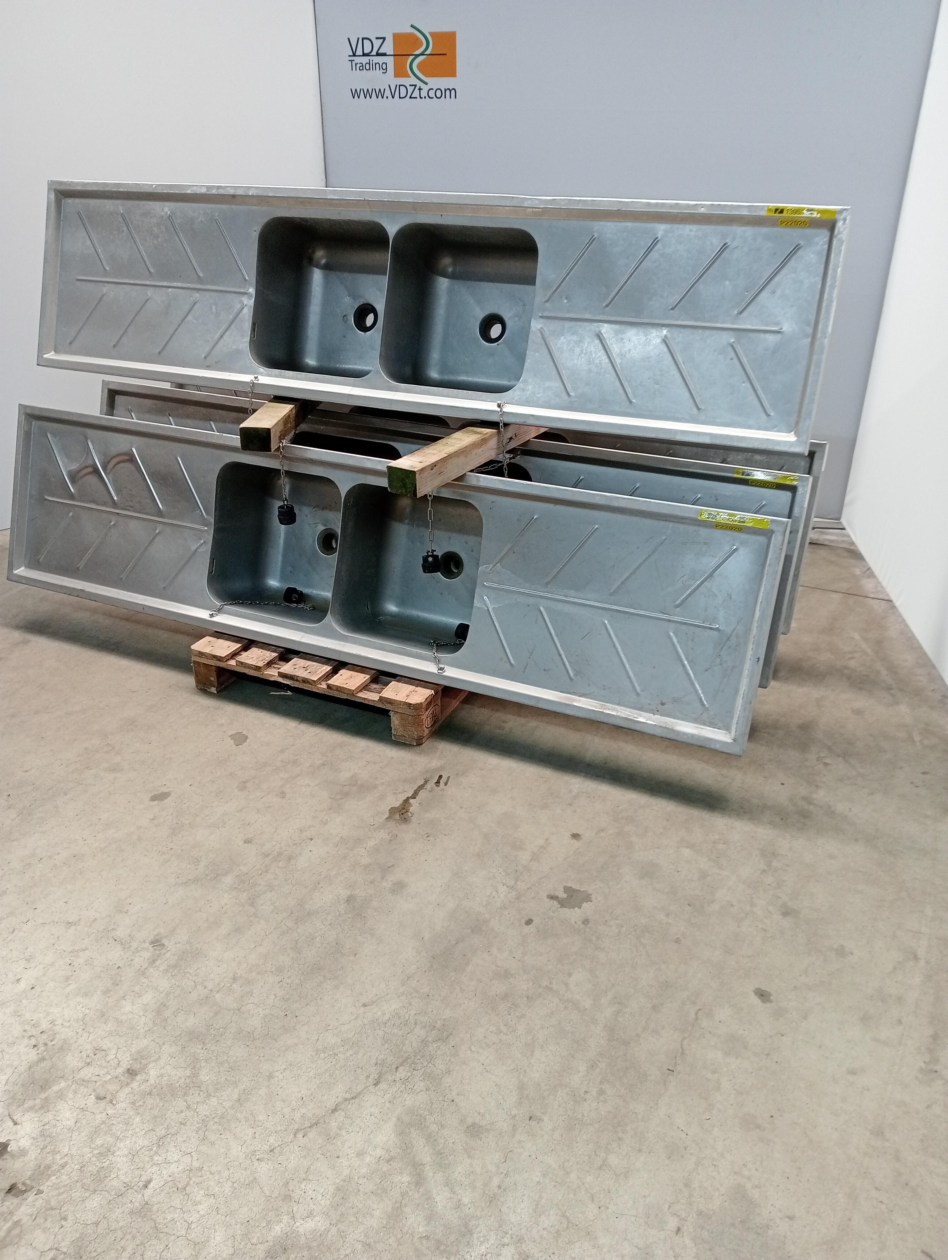 Used Wash basin counter top