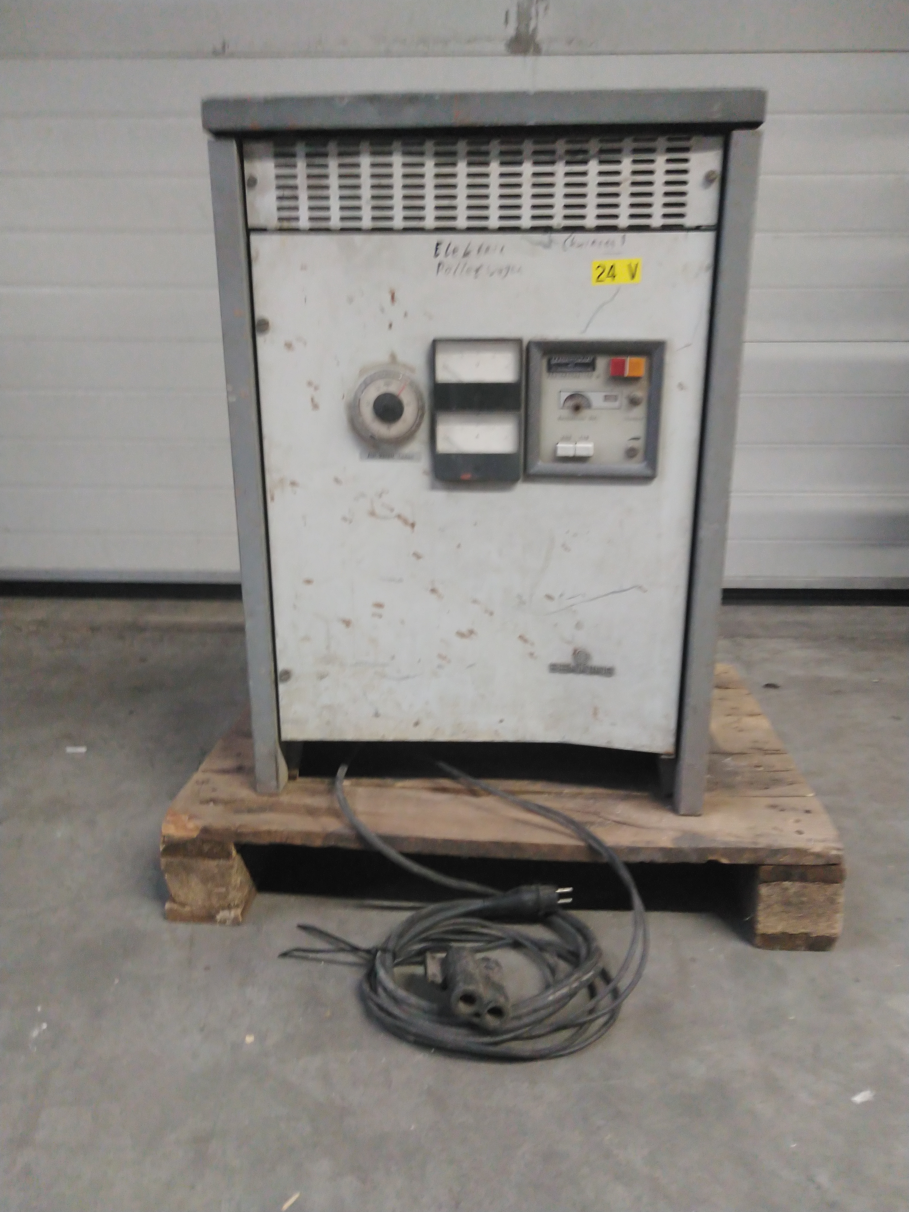 Used Charging station 24V