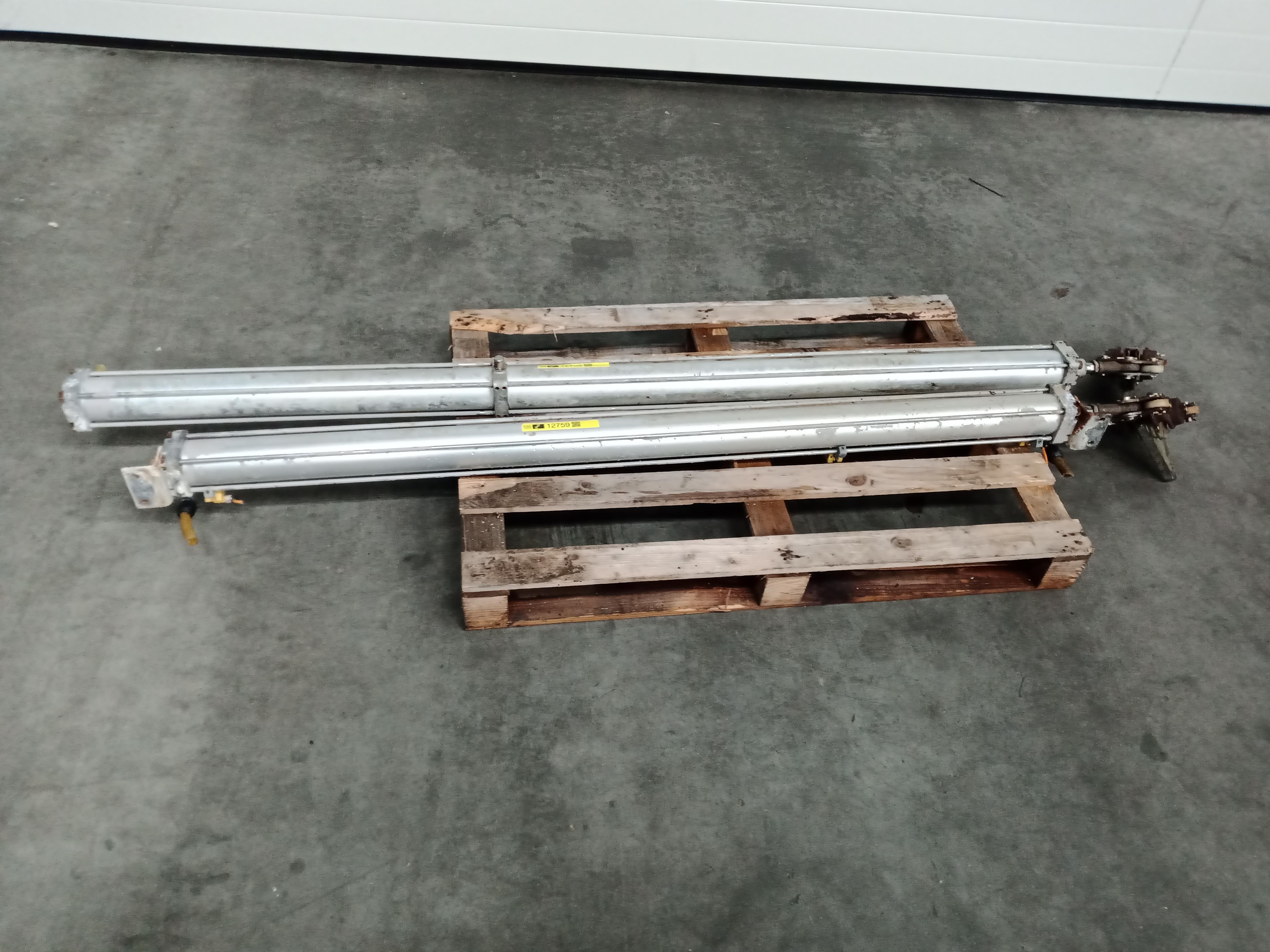 Used Cylinders for walking beam conveyor