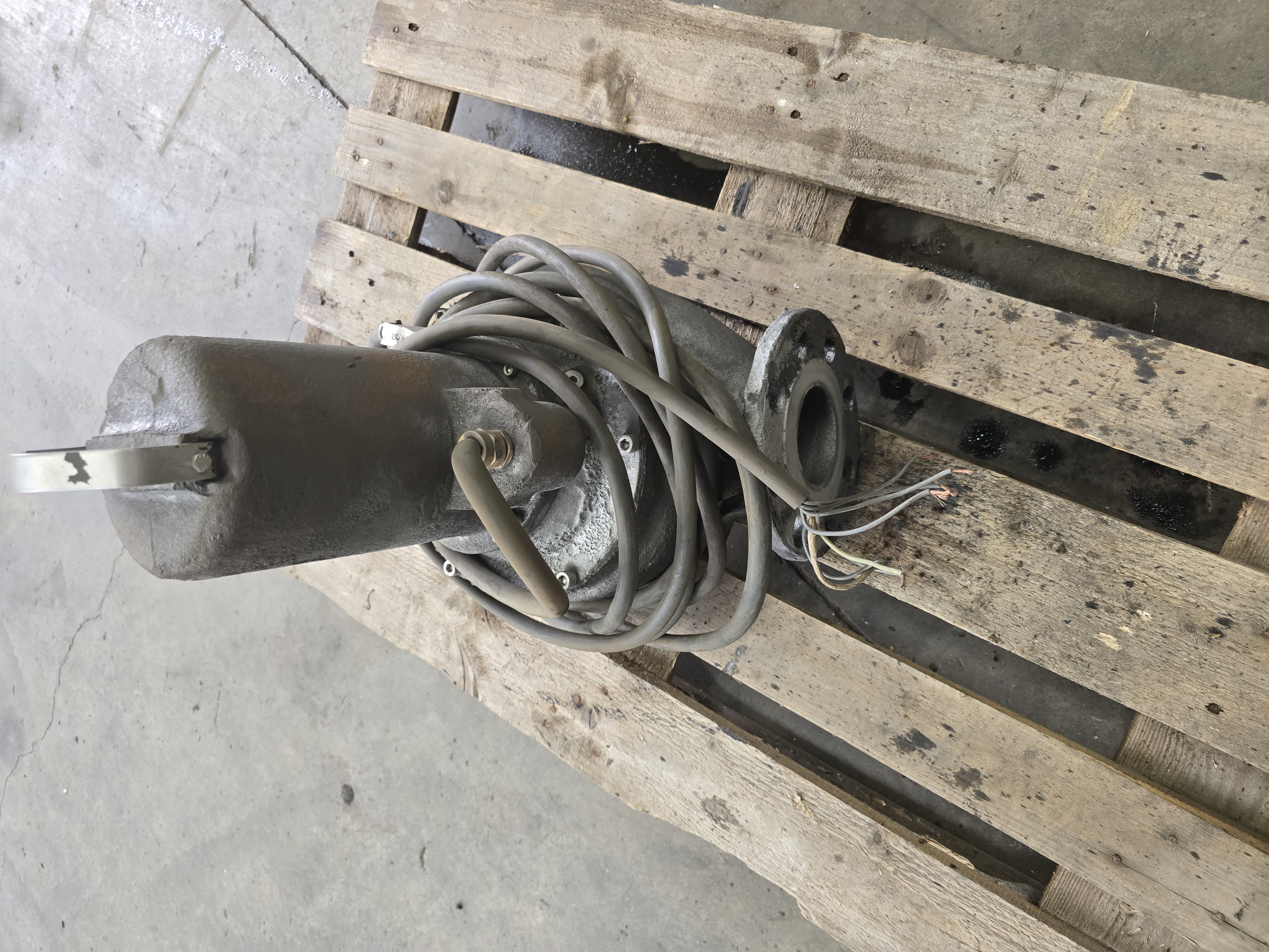 Used Submersible pump