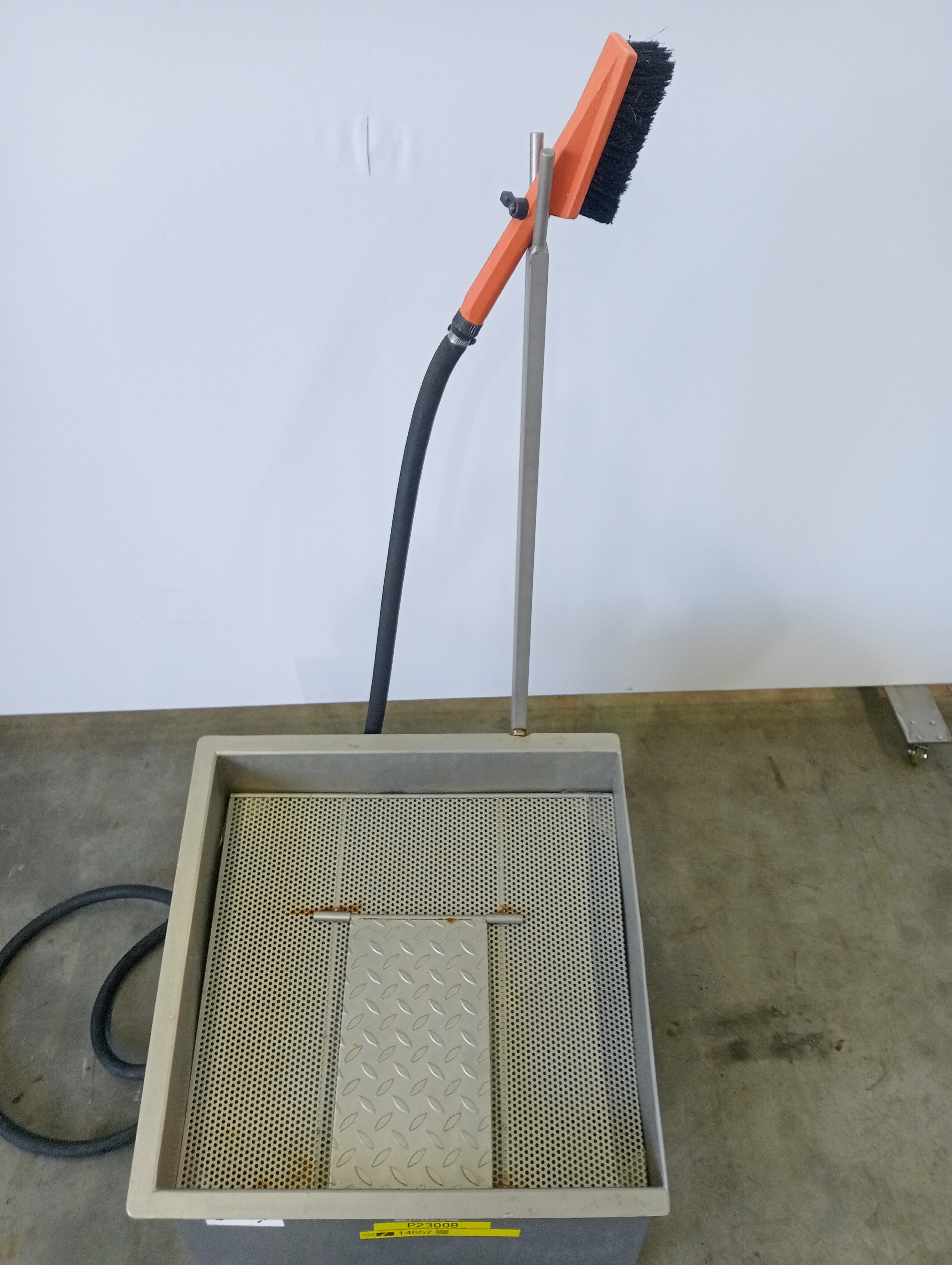 Used Bootwasher