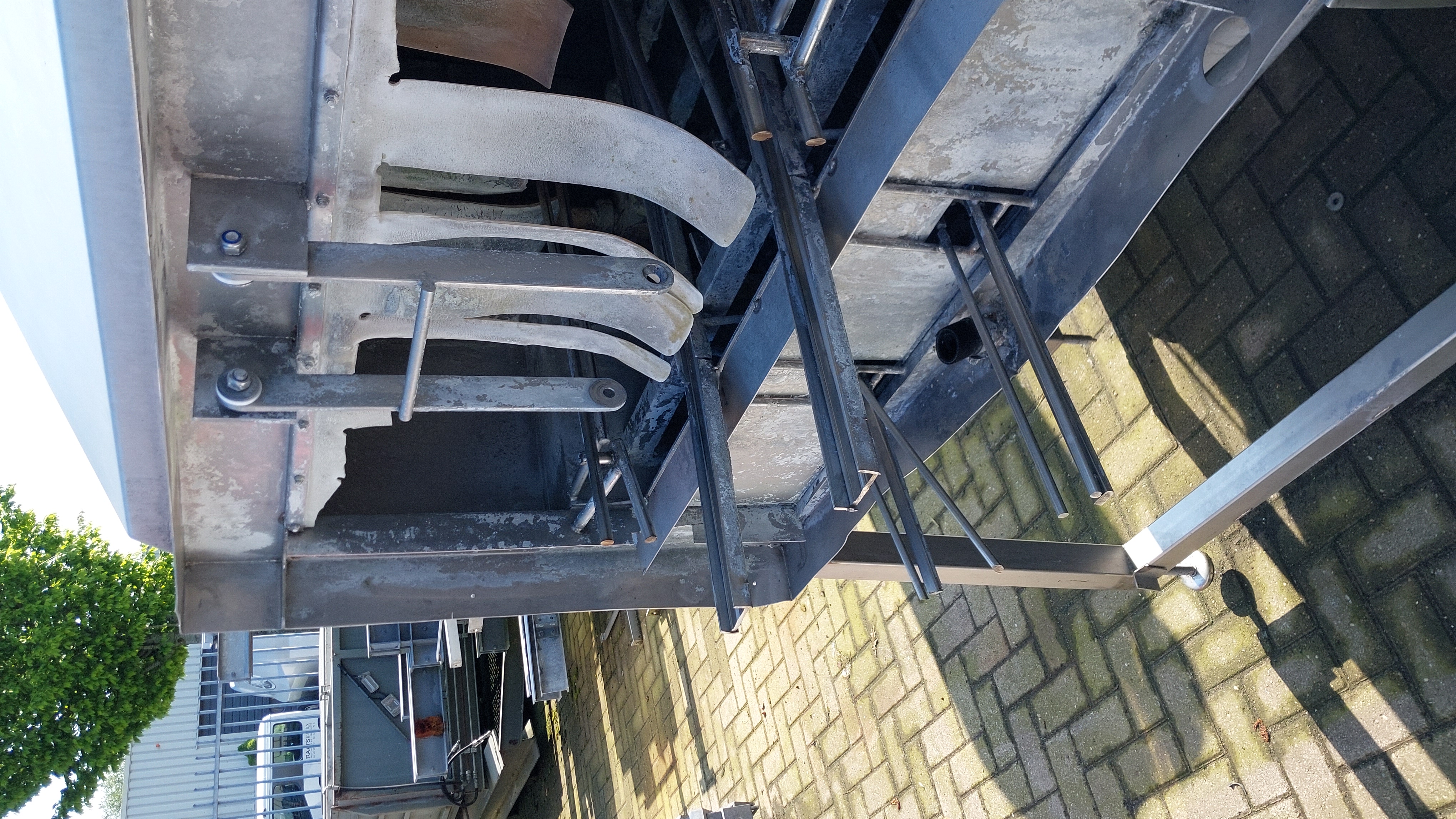 Used Crate washer and dryer