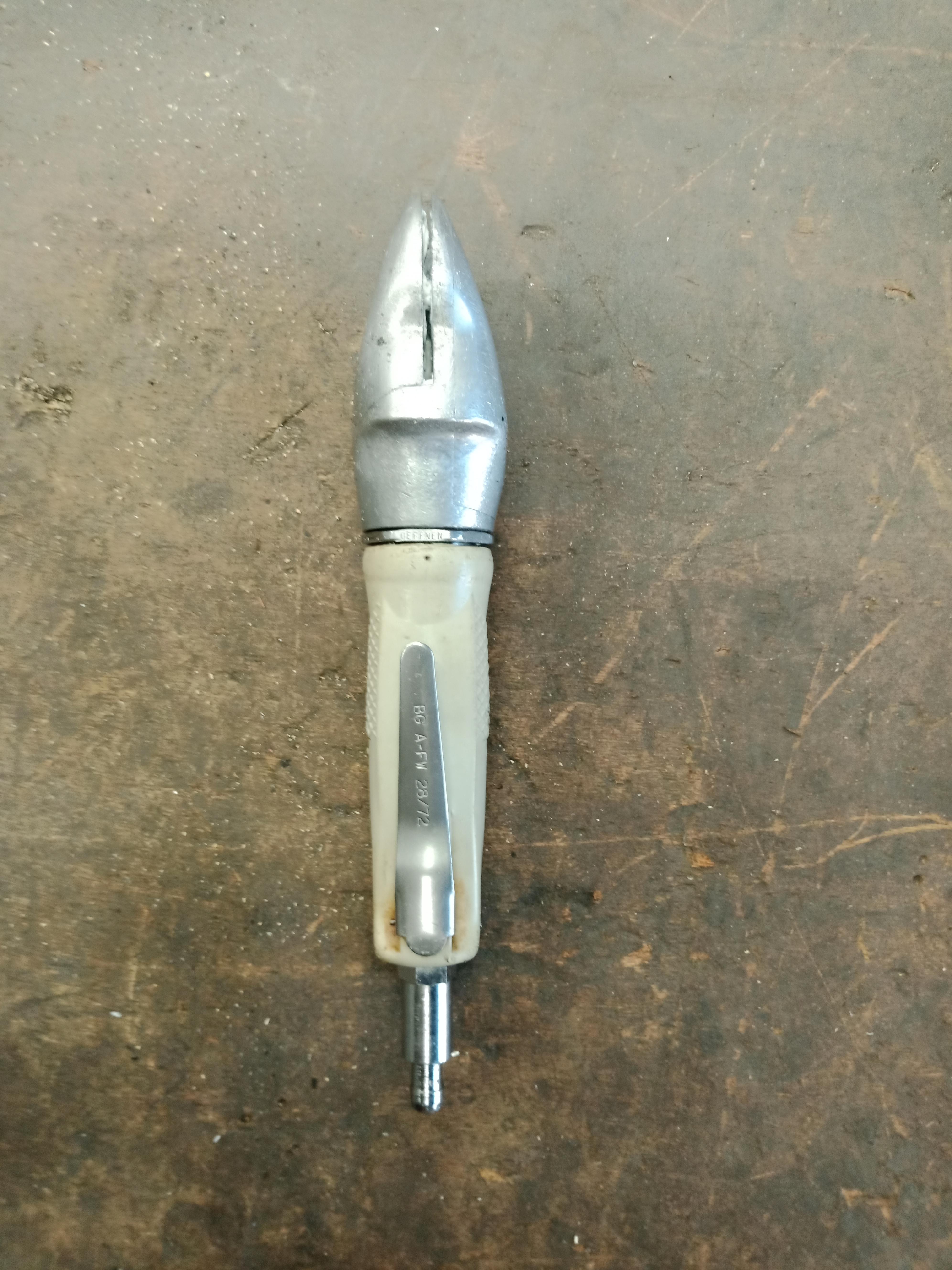 Used Dehiding knife - Air knife