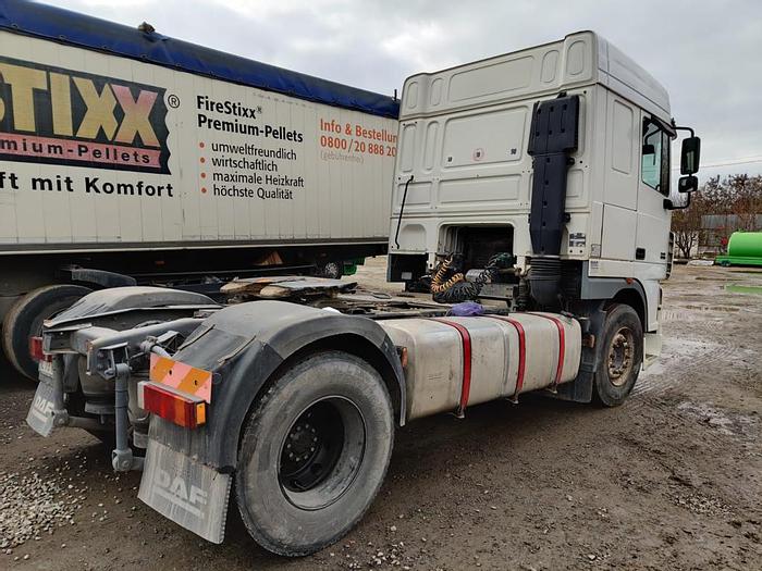 Gebruikt 2003 DAF 95 XF430 euro 3 , manual gear