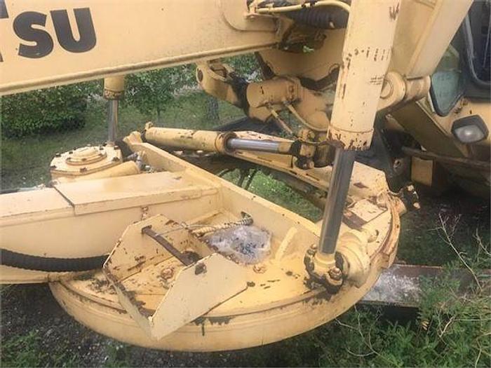 Used 2001 KOMATSU GD530A