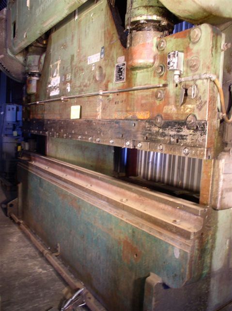 Used 12' x 250 Ton Verson Model B1110-250 Press Brake