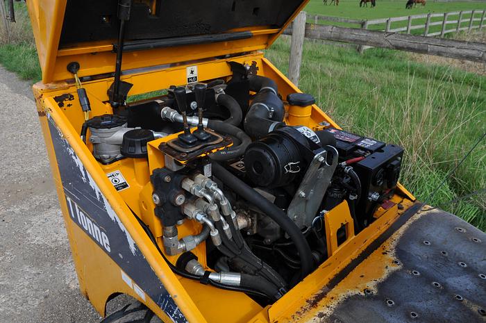 Used 2014 THWAITES 1 TONNE HT