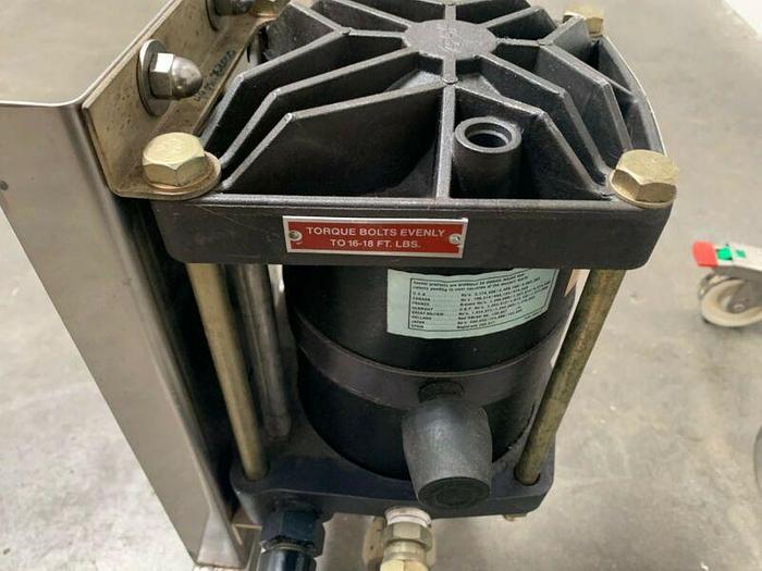 Used DDN Process HPLC Preparative Column 140 BAR w/ Pump & Gauge @ 2000 PSI