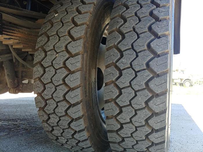 Used Versilift VST-40I 45ft Articulating & Telescopic MH Bucket Boom on 2013 Ford F550