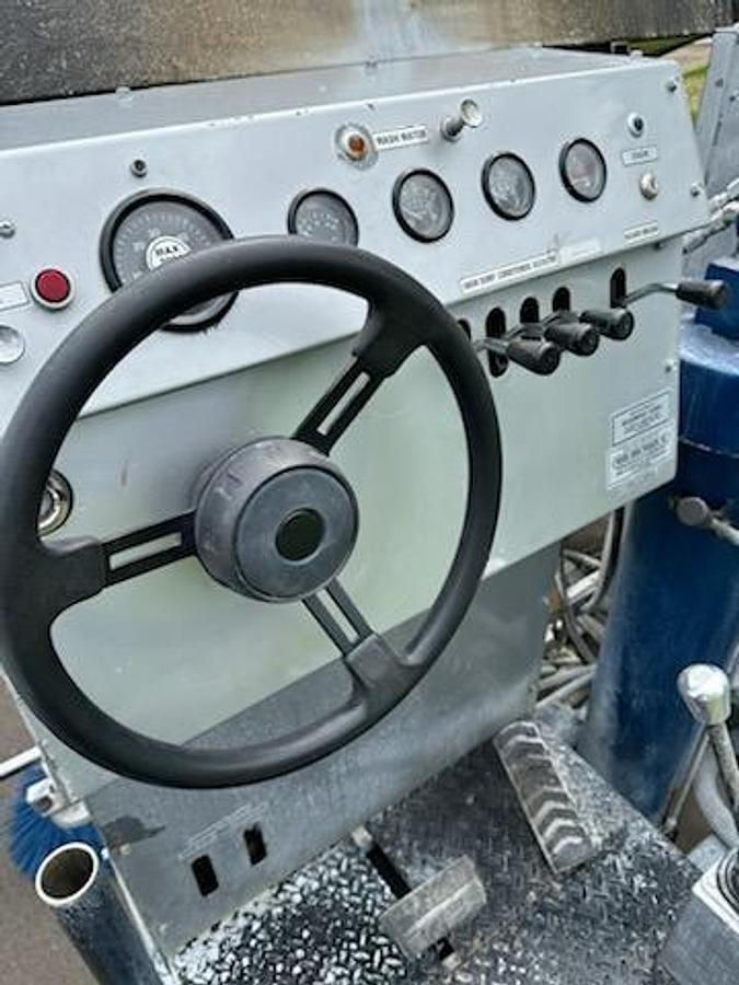 Used 1999 Olympia 2000 Model