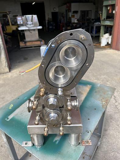 Used Pump, Positive, Waukesha, Mdl 060U2, 316 S/st, 1/2 HP, 2" #S737199