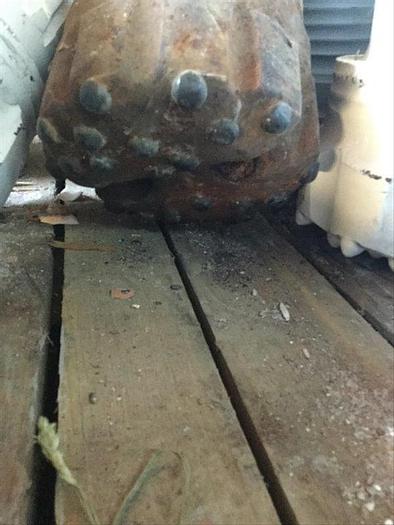 Used 7-3/4" HAMMER BIT QL8 SHANK