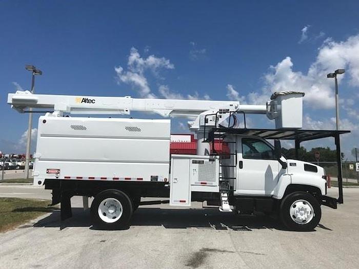 Used 2008 GMC C7500 Altec LRV-55 60ft OC Non-CDL Forestry Truck - C12636