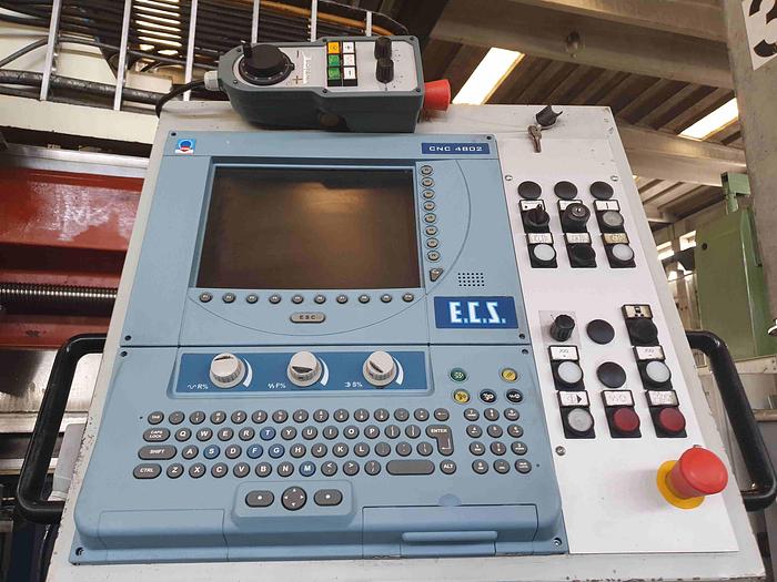 Usato TORNIO VERTICALE TOS SKQ 20 CNC