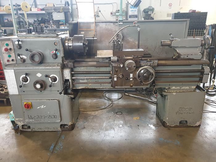 Used PARALLEL LATHE URSUS 200 / 1000