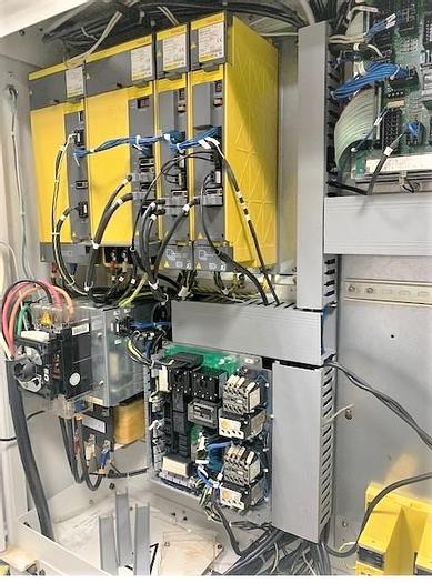 Used 2004 Fanuc  Robodrill T-21iD