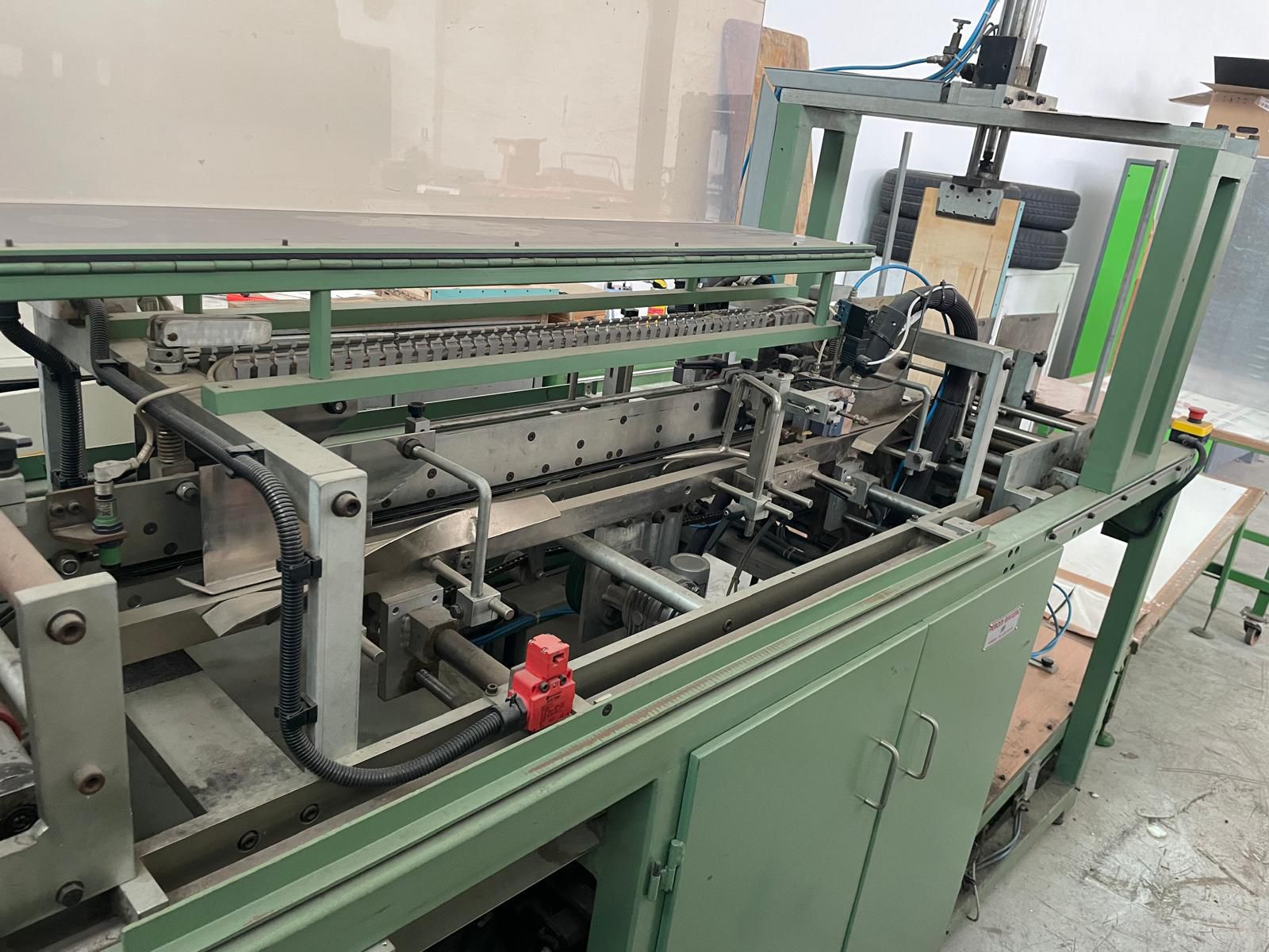 Used Macchina per cofanetti