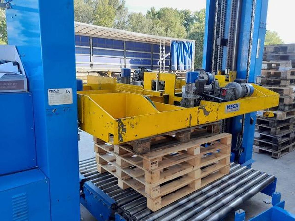 Used Reggiatrice Mega