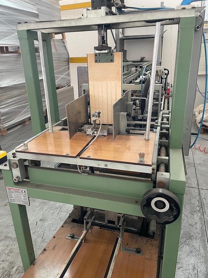 Used Macchina per cofanetti