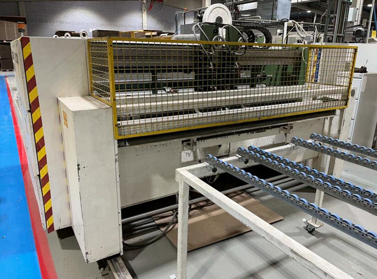 Used SRE BOXMAKER