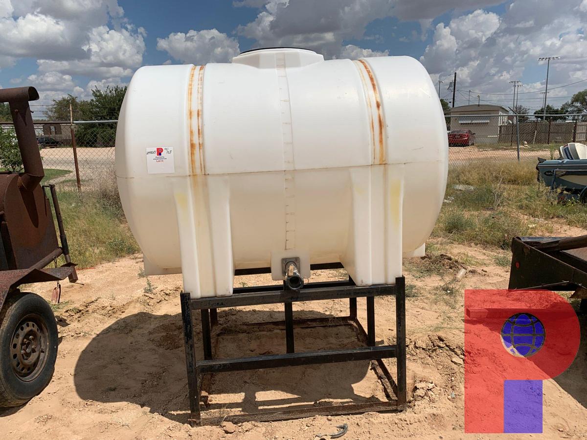 Used 535 GALLON WATER TANK W/ RAISED SKID