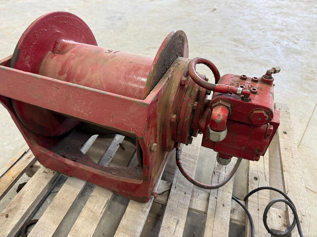 Used BRADEN GEARMATIC HYDRAULIC WINCH