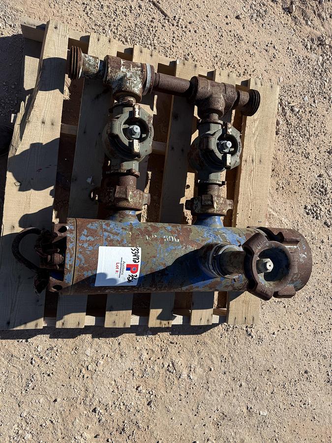 Used (1) MULTI-SIZE SINGLE PLUG CEMENT HEAD