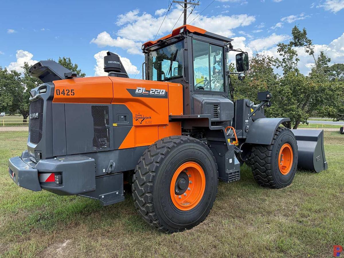 Used 2023 DEVELON DL220-7 WHEEL LOADER**3 YEAR 5000 HOUR FULL WARRANTY, STARTED 9/30/25**