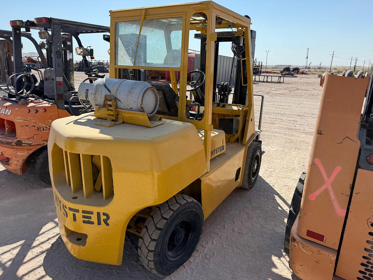 Used 1994 Hyster H80XL 8,000lbs forklift