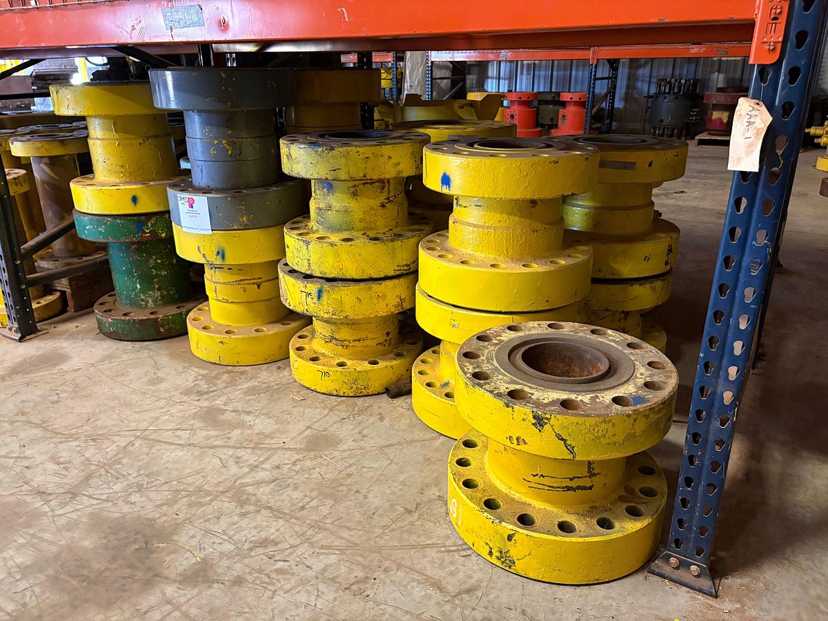 Used (18x$) (17) 7” 15k x 7” 10k spacer spools & (1) 11” Braden head