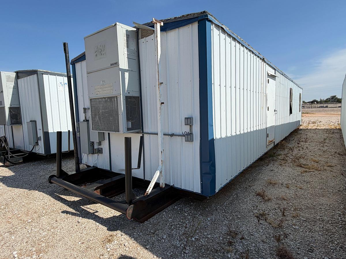 Used 48x12 skidded Pusher House / living quarters