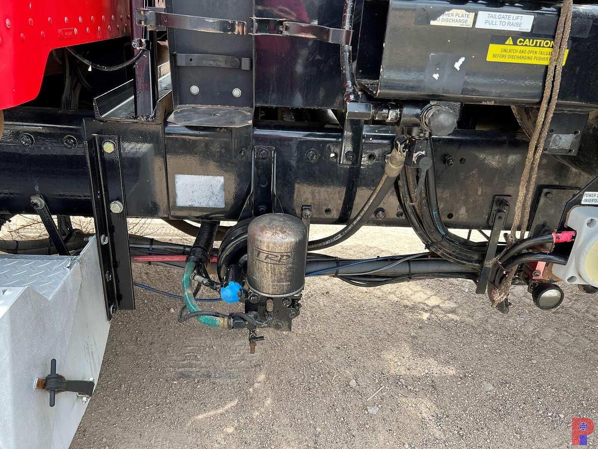 Used 2004 PETERBILT 357 T/A HYDRO-VAC TRUCK