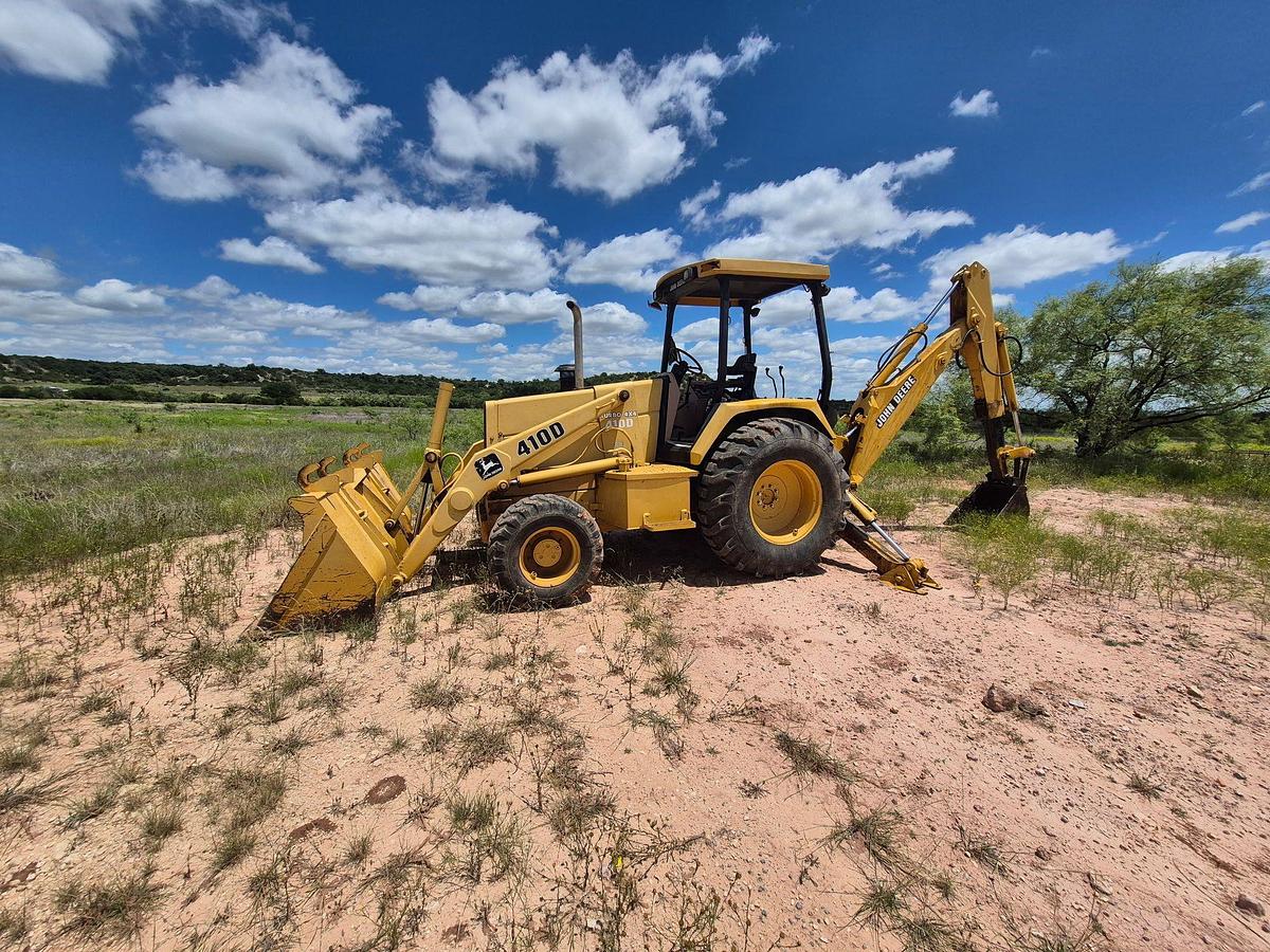 Used John Deere 410D ExtendaHoe 4x4 Backhoe