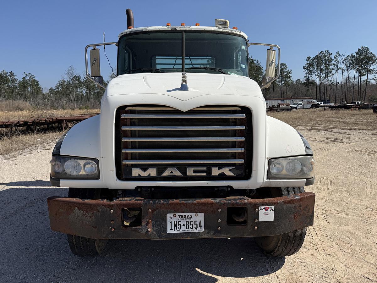 Used 2009 MACK GRANITE GU713 T/A WINCH / VACUUM TRUCK