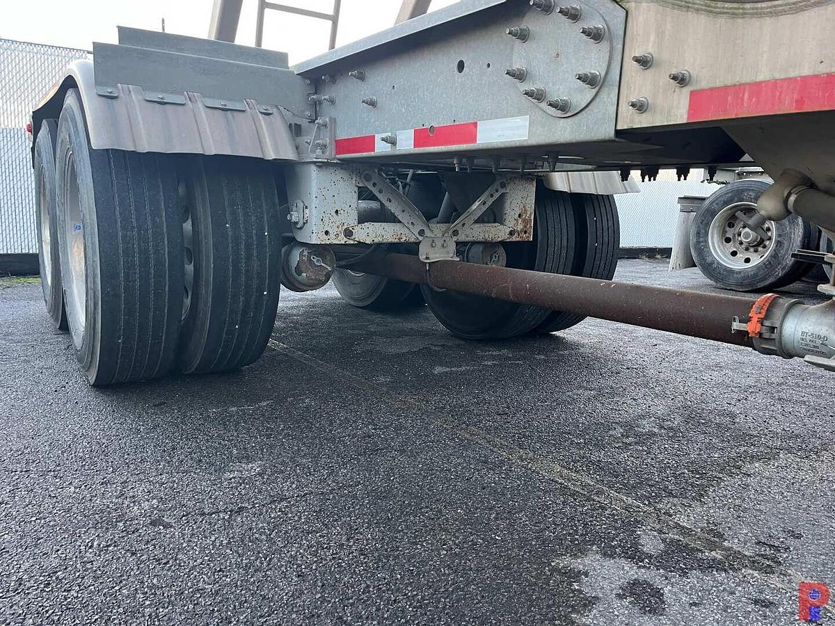 Used 2017 HEIL  1040 CU. FT T/A DRY BULK PNEUMATIC TRAILER