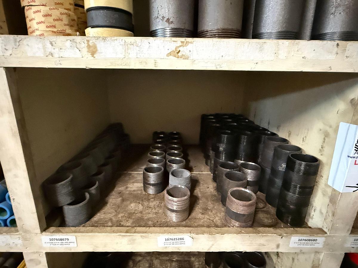 Used SECTION OF (300+) MOSTLY HEAVY WALL 1/4” THRU 2” OD PIPE NIPPLES