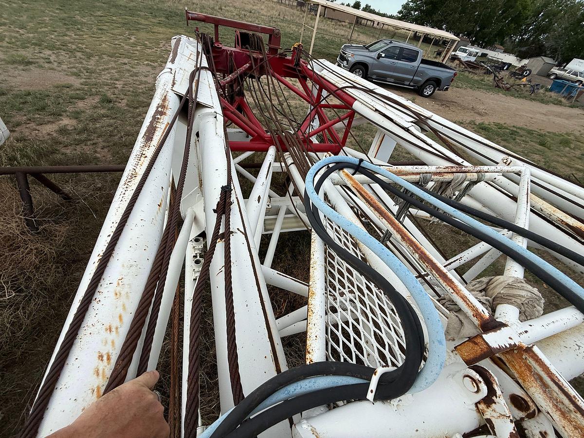 Used NOV FRANKS 96’ X 215,000 LBS DERRICK