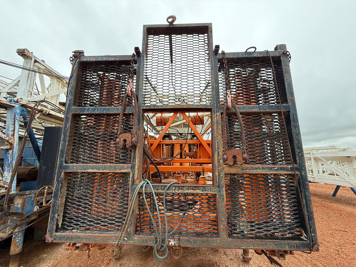 Used 2006 TAYLOR C500 DD 104'-250K 5-AXLE WELL SERVICE WORKOVER RIG