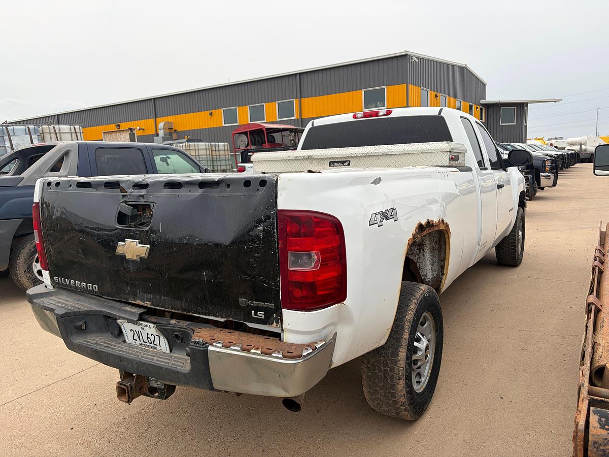 Used 2013 CHEVROLET SILVERADO 2500HD 4X4 EXT CAB PICKUP TRUCK